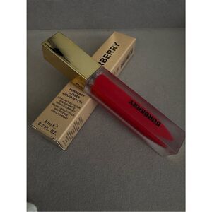 Burberry Kisses Liquid Matte Lipstick – Shade 106 “The Red” True Luxury Red